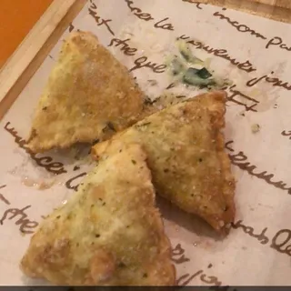 Spinach and Mozzarella Ravioli