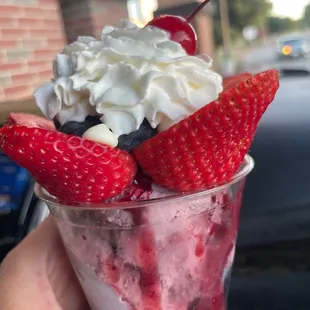This place is super yummy. The drive through is efficient and the staff is friendly. There&apos;s a tiny outdoor seating area.
