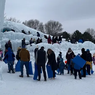 Line for the ice slide.