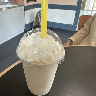 Vanilla milkshake
