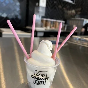 Tahitian vanilla with strawberry pocky