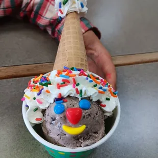 Clown sundae