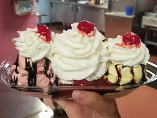 Miranda's Ice Cream Shoppe