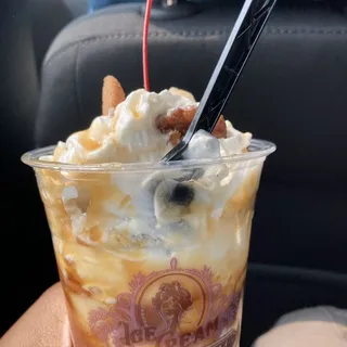Banana Walnut Sundae Special