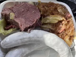 2 Gunz Island Market