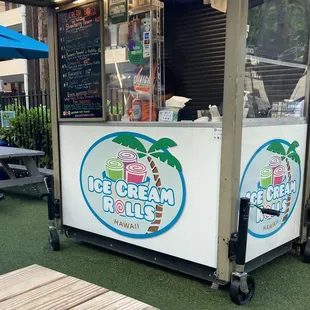Ice Cream Rolls stand