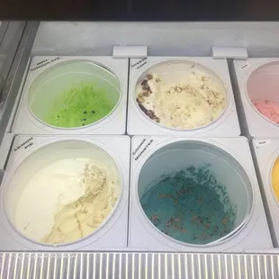 different flavors of ice cream