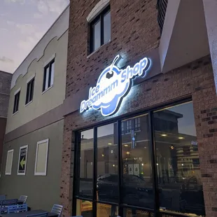 Love this little ice cream shop!