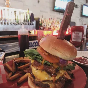 Little Dakotah Burger and Fries The meat was the freshest I v had ...farm to plate. The Goldrush sauces makes this burger a full 10