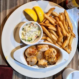 This is their 2022 Restaurant Week Broiled Scallops entrée.  Photo taken January 17, 2022.