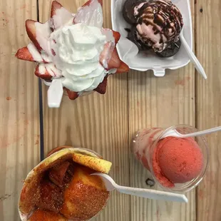Brownie with ice cream, strawberry shaved ice, fresanada, and pindanada