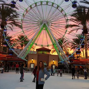 I absolutely love the ambiance and the staff and the entire experience skating at the Spectrum during the holiday season!