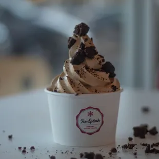 Dulce de lehce Frozen Yogurt with Brownie Bites