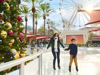 Ice Rink at Irvine Spectrum Center