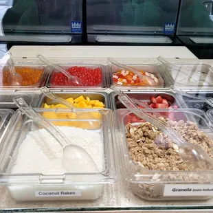 Toppings: popping boba, fresh fruit, granola etc