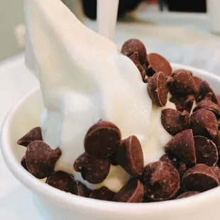 Tart with chocolate chips