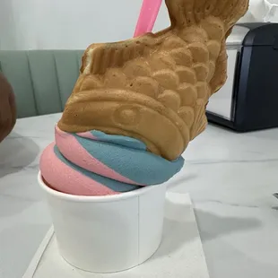 Cookie Monster and Strawberry swirl taiyaki with cream cheese filling (inside)