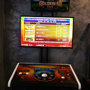 Play games while you chill out. Ice House Bar &amp; Grill