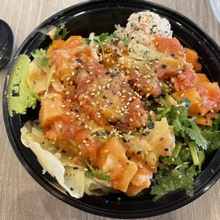 Medium size Poki bowl with 4 scoops of protein.
