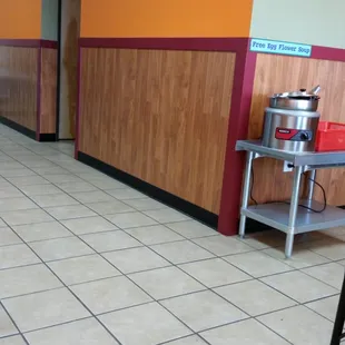 Free egg flower soup!