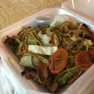 Chicken yakisoba
