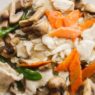 #223 Moo goo gai pan