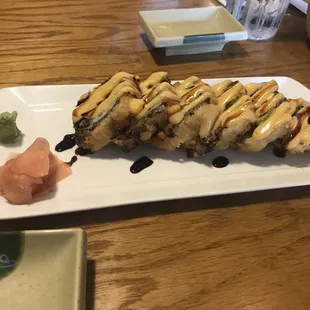 Las Vegas Roll (deep fried) eel, salmon, crab, cream cheese and avocado. Will definitely get again! $8.45
