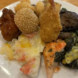 Sesame balk, terriaki and bbq ckn n beef chunks fried shrimp cheesy crab( artificial crab) and cheese spinach