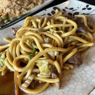 Lomein beef