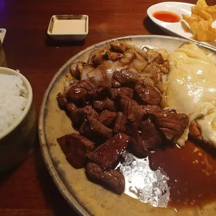 The Ichiban lunch special for one with steamed rice chicken and shrimp with egg yolk sauce.