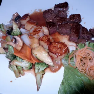 Steak and (fabulous) Ocean Scallops