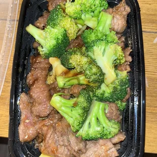 Beef with broccoli
