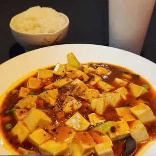 Vegetarian Mapo Tofu (#81) with Rice and a Lychee Smoothie on the side.