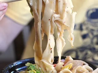 Ruyi Hand Pulled Noodle