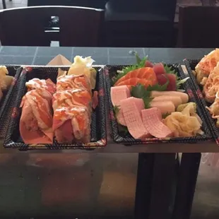 we have take out and delevely！welcome to call us！！！！！