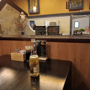 sushi and sashimi, interior