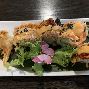Pretty presentation of the signature roll