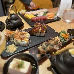 sushi, sashimi, sushi and sashimi, food