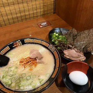 Classic Tonkotsu Ramen Recommended Toppings Set