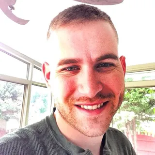 Chris R.