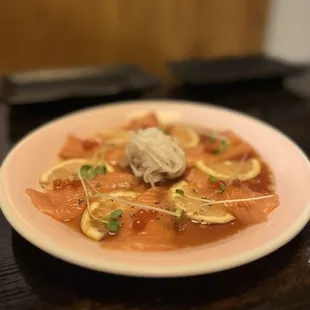 Salmon carpaccio