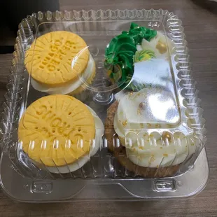 Cupcakes lemon, vanilla and carrot cake