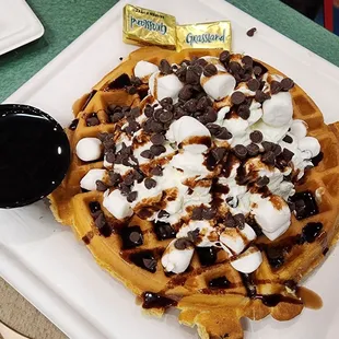 S'mores waffle