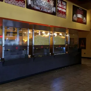 Huge vats of popcorn.... but do they have kool Kettle Korn?  Hmmm...