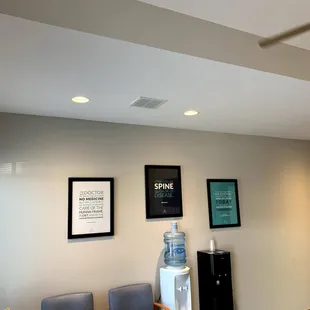 chiropractor east Wichita, KS waiting room