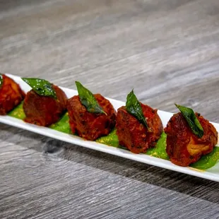 food, chicken wings and fried chicken