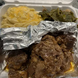 Oxtails, Mac and cheese, collard greens