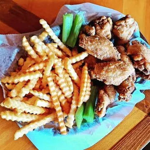 poultry, food, chicken, chicken wings, bbq wings, bbq chicken, fried chicken wings, fried chicken, chicken wings and fried chicken