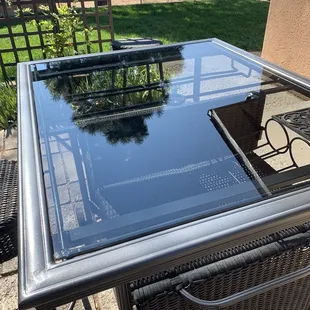 Smoked gray glass table top!
