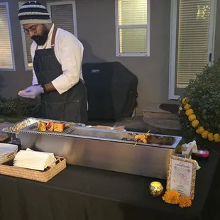 Onsite Cooking
Indian Catering
Live Kebob Catering
Paneer tikka, Chicken tikka
veg and non-veg catering
live station